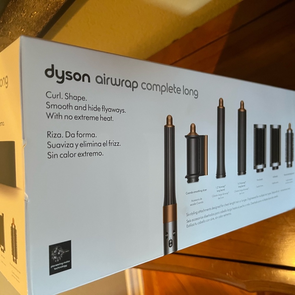 Brand new never opened, sealed Dyson airwrap complete long.
